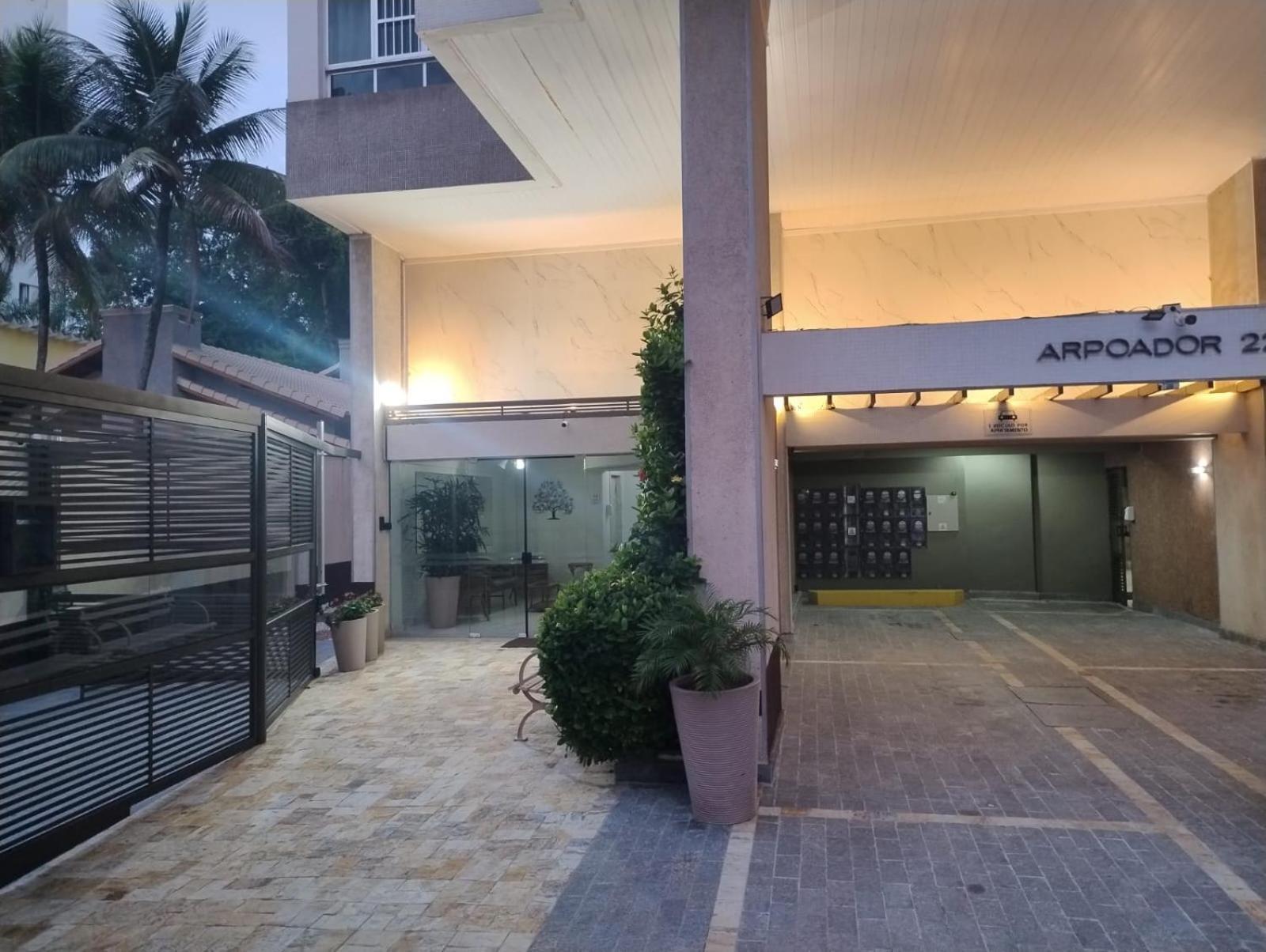 Apartamento Edificio Arpoador