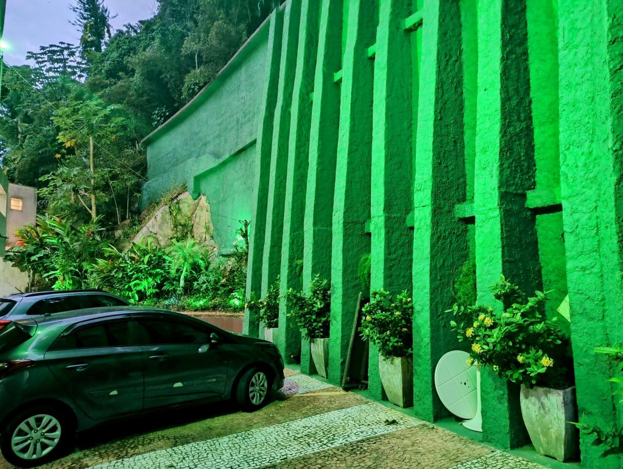 Edificio Arpoador * Guarujá